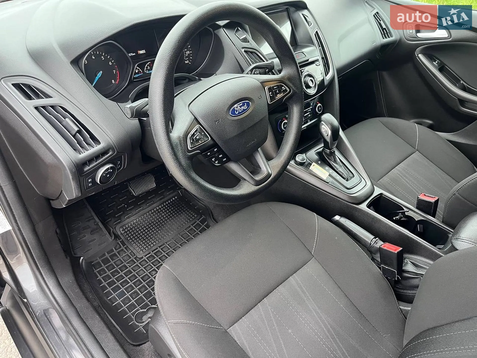 2017 Ford Focus - мініатюра 9