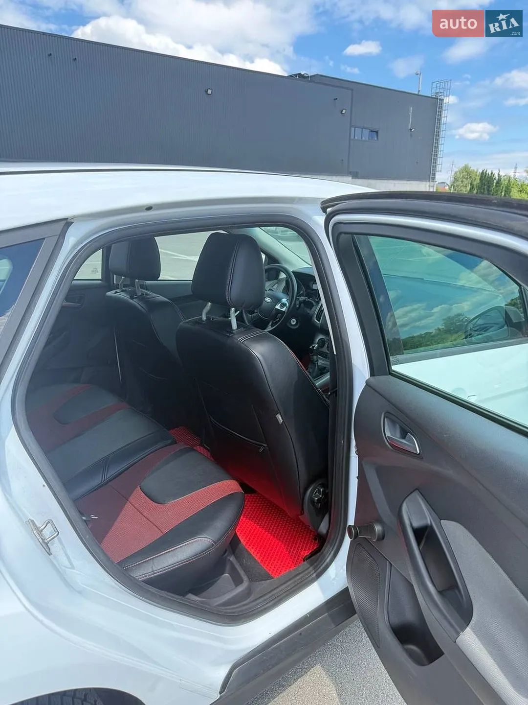 2013 Ford Focus - мініатюра 18