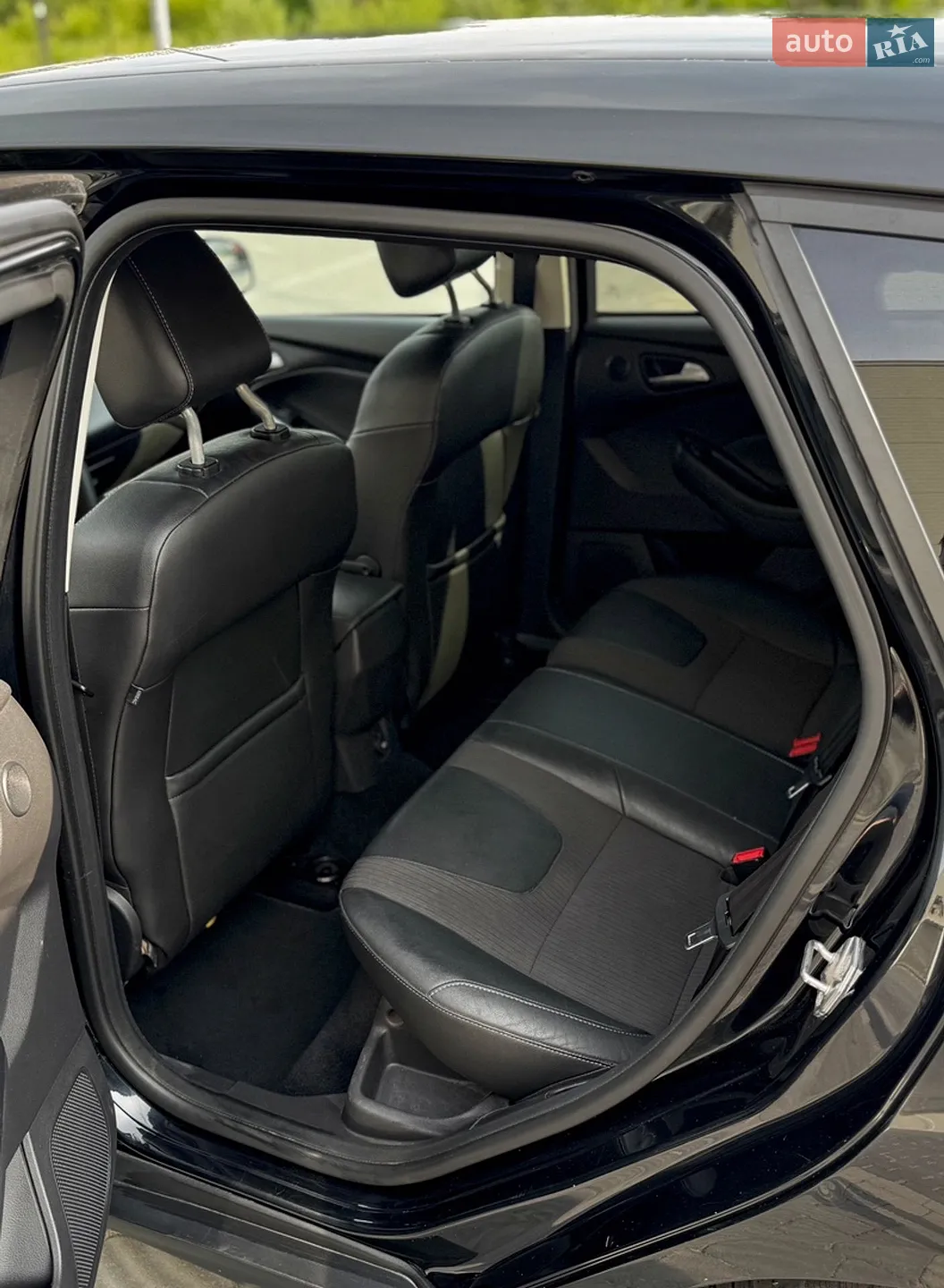 2011 Ford Focus - мініатюра 14
