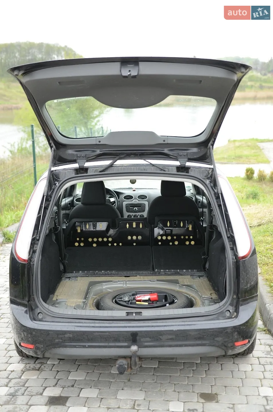 2010 Ford Focus - мініатюра 21