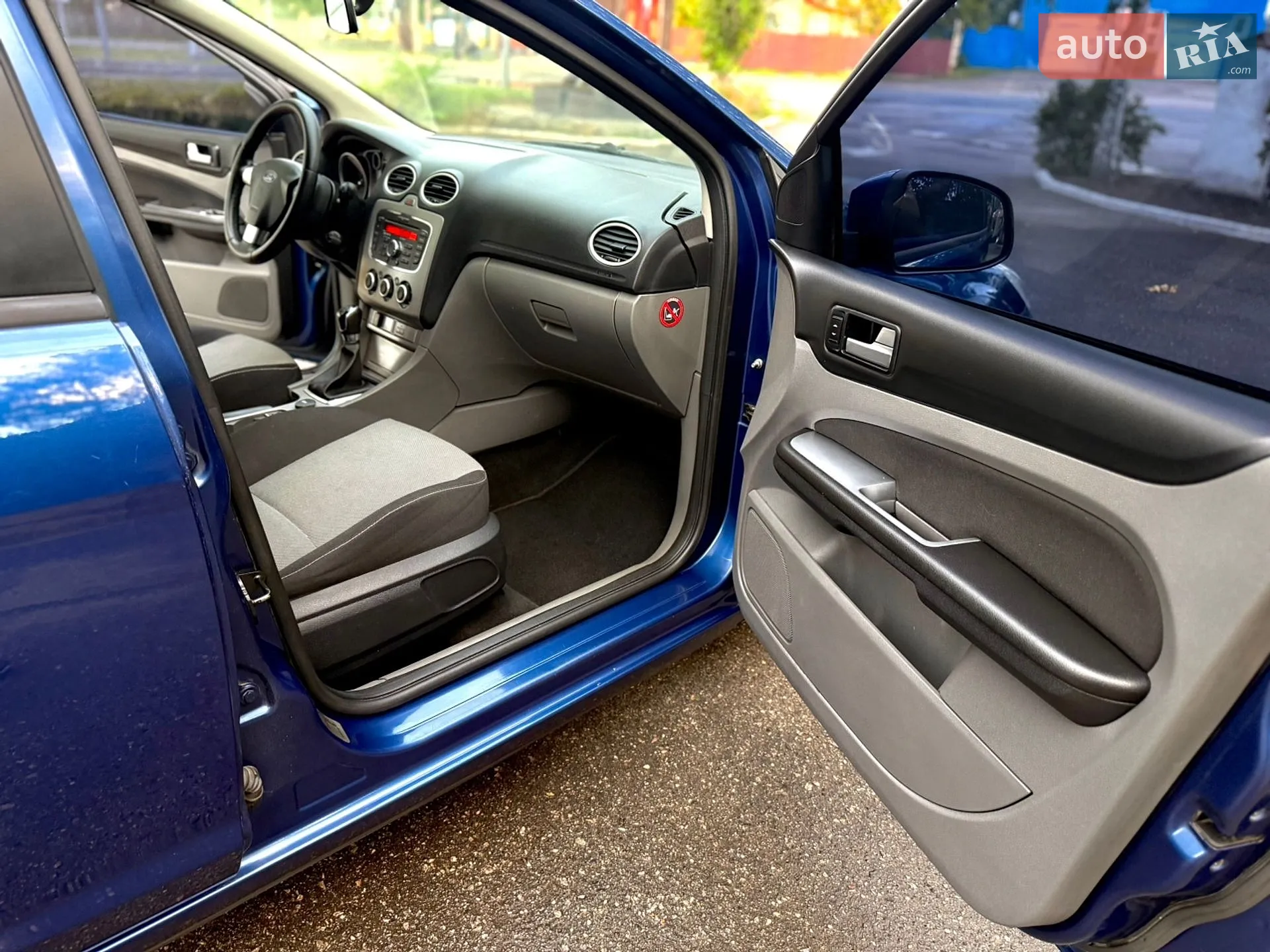 2010 Ford Focus - мініатюра 15