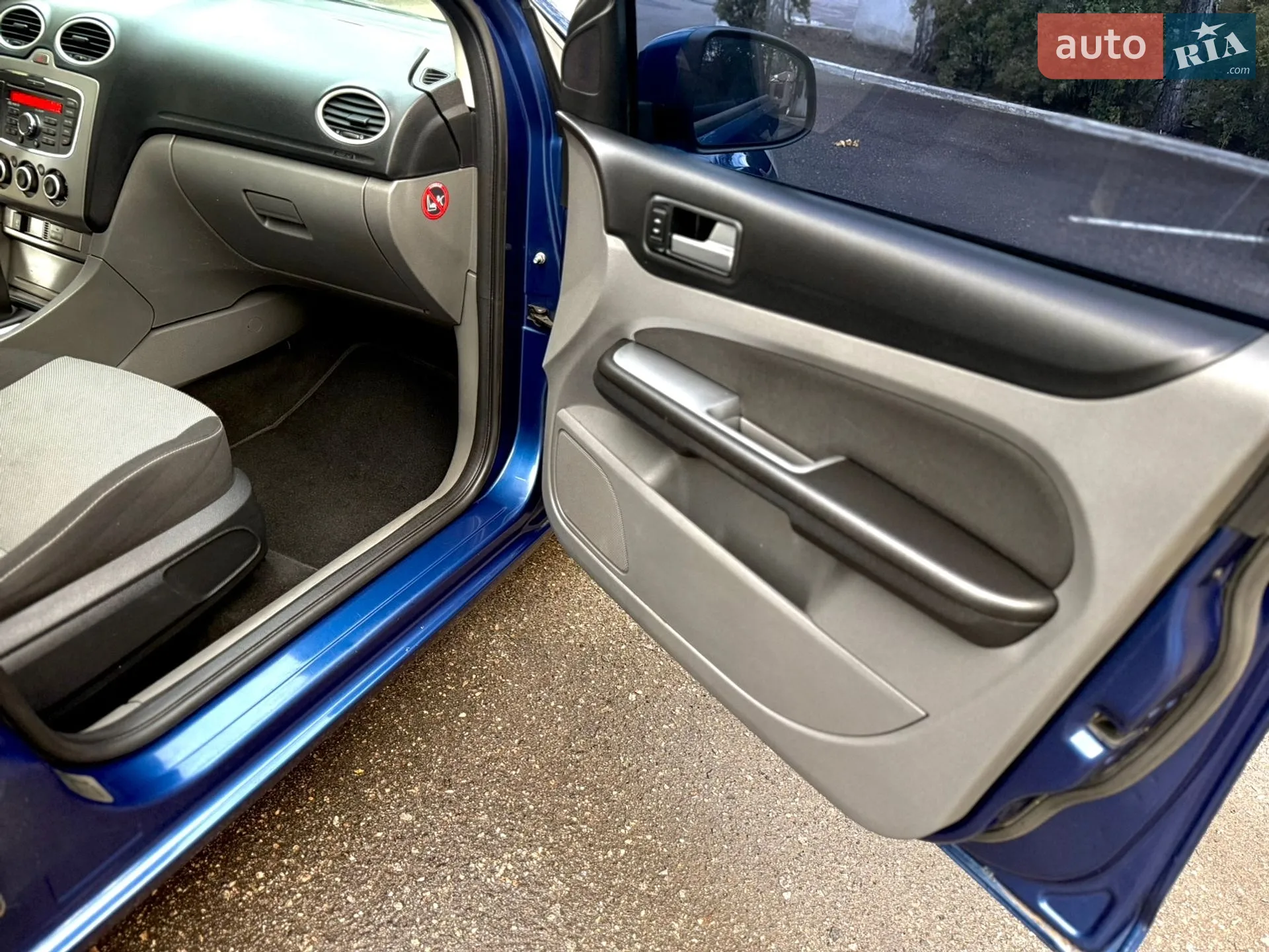 2010 Ford Focus - мініатюра 19