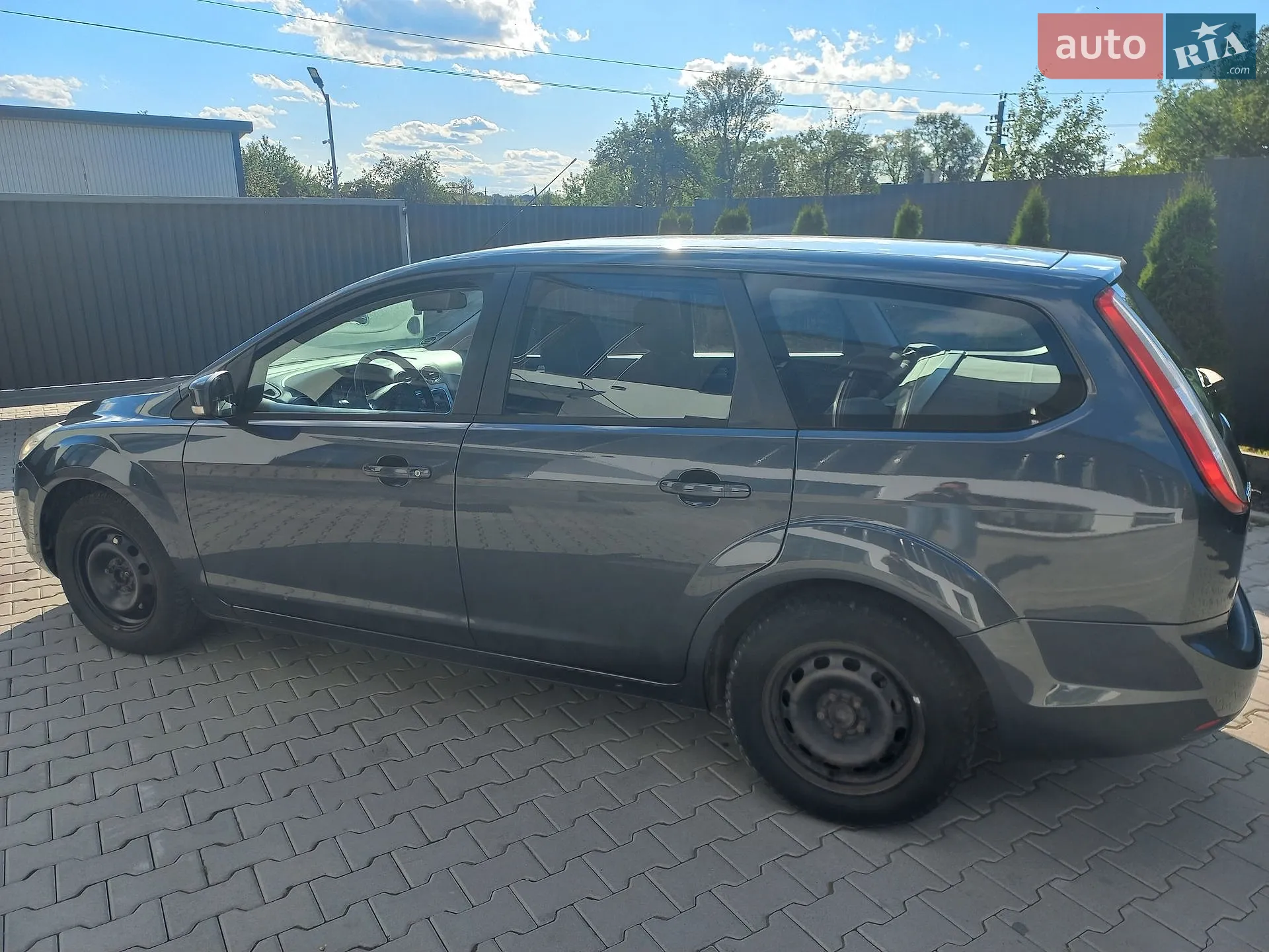 2010 Ford Focus - мініатюра 10