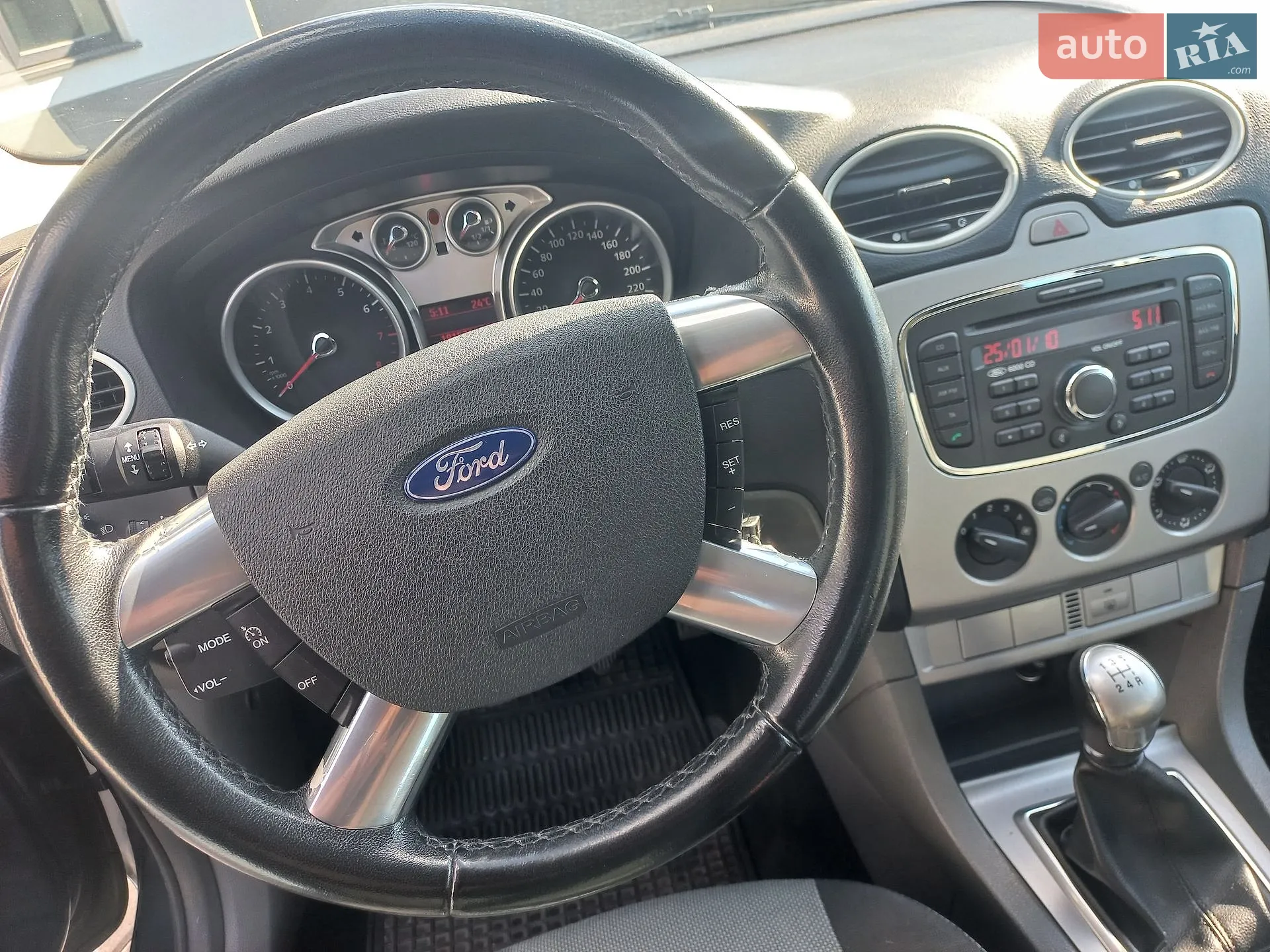 2010 Ford Focus - мініатюра 15
