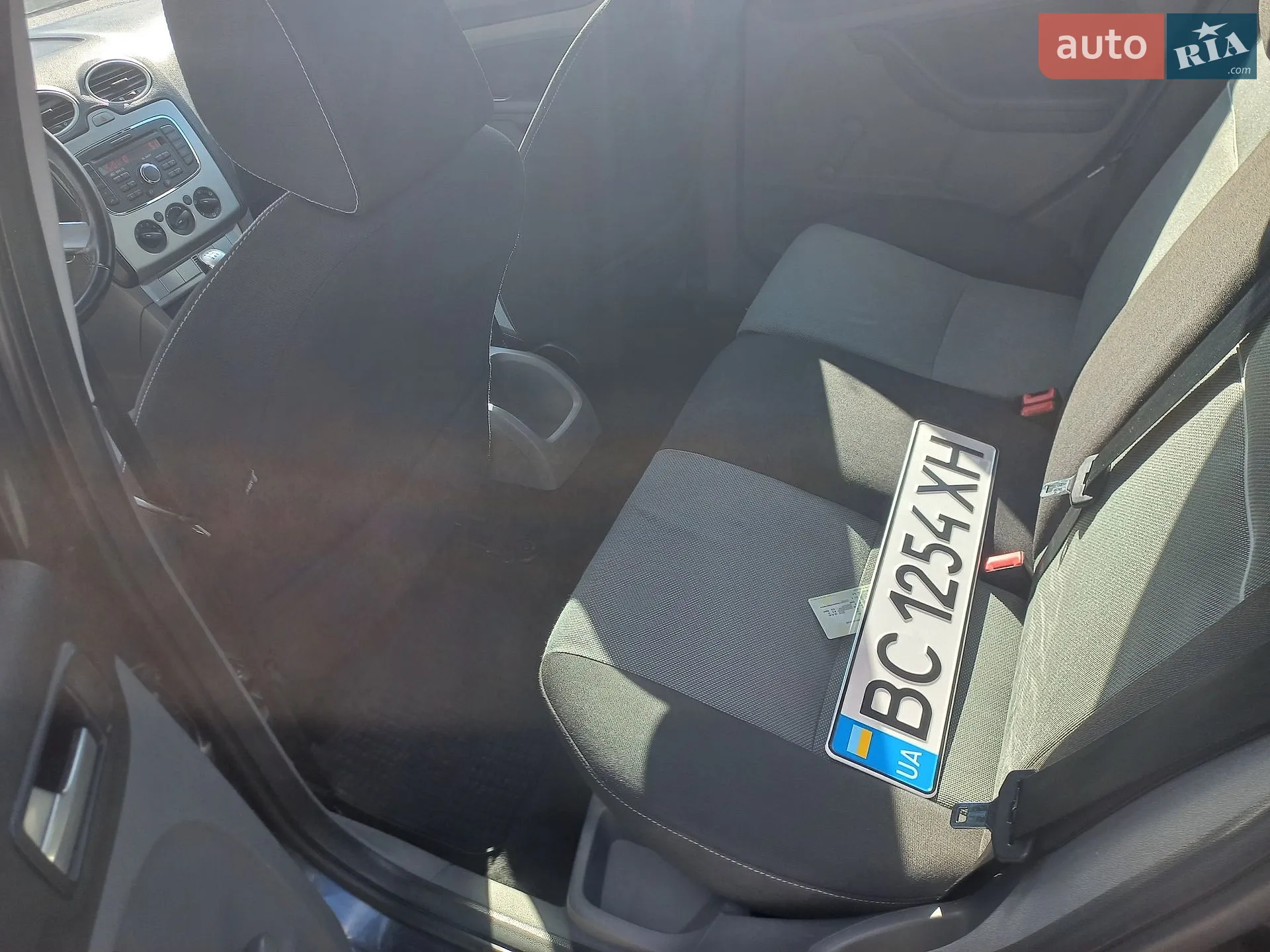 2010 Ford Focus - мініатюра 17