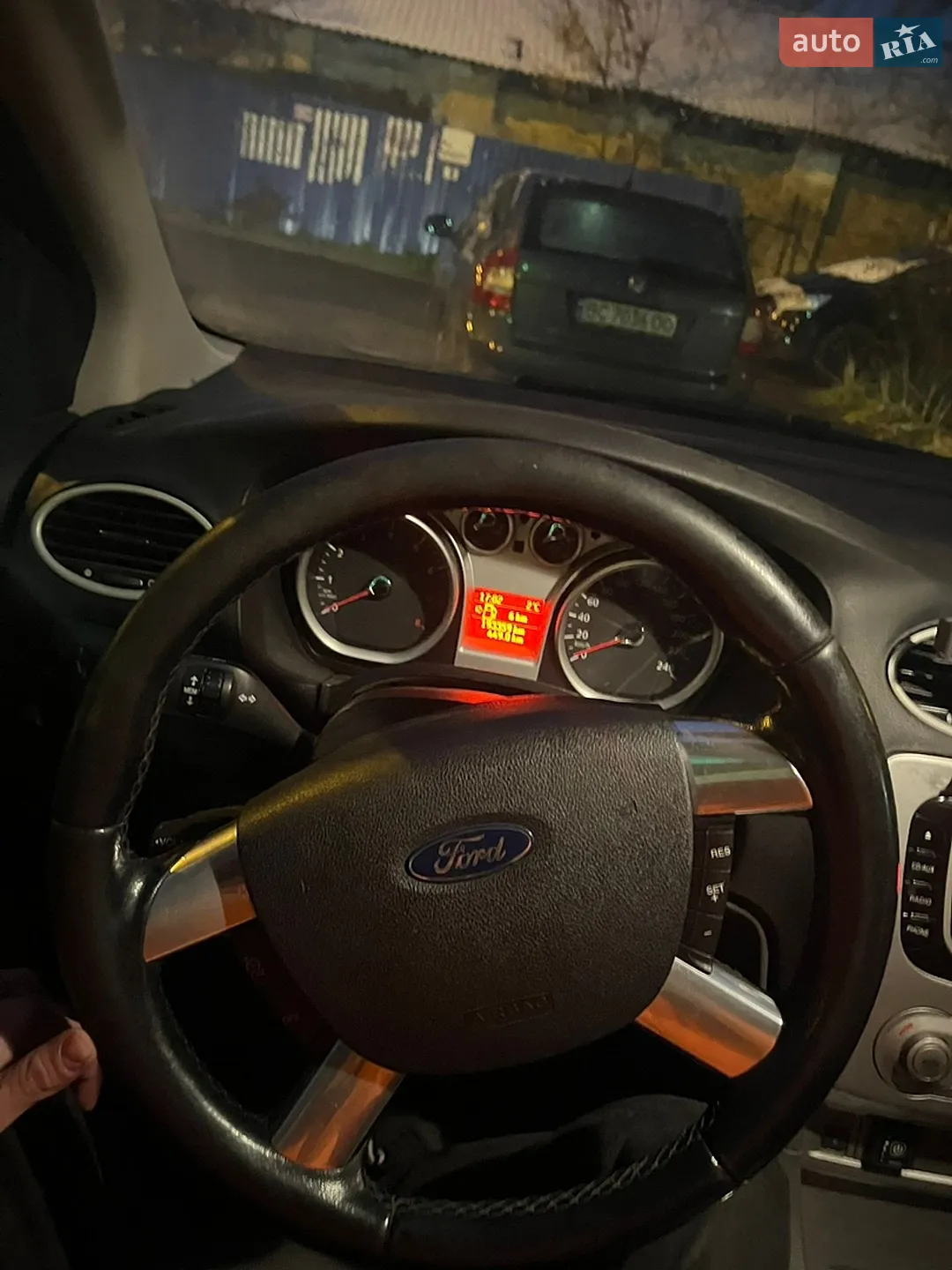 2010 Ford Focus - мініатюра 6
