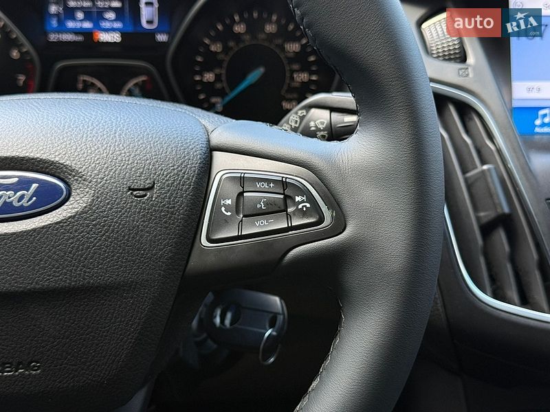 Хэтчбек Ford Focus 2017 в Одессе