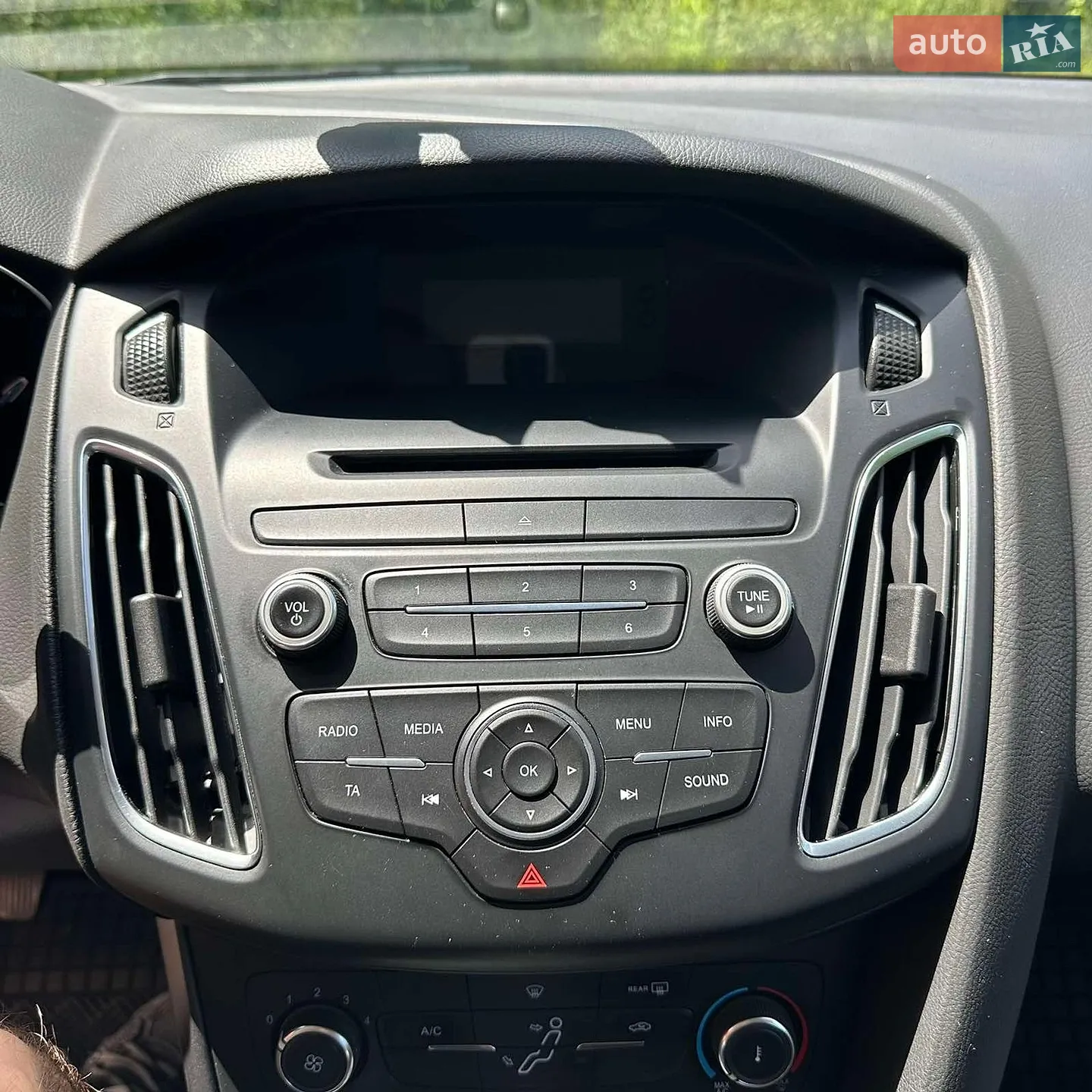 2016 Ford Focus - мініатюра 15