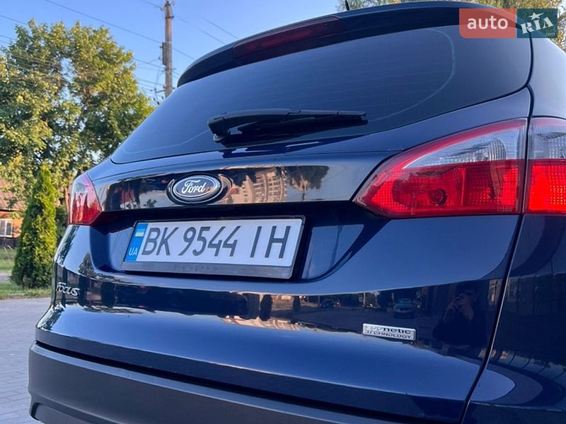 Универсал Ford Focus 2011 в Березному