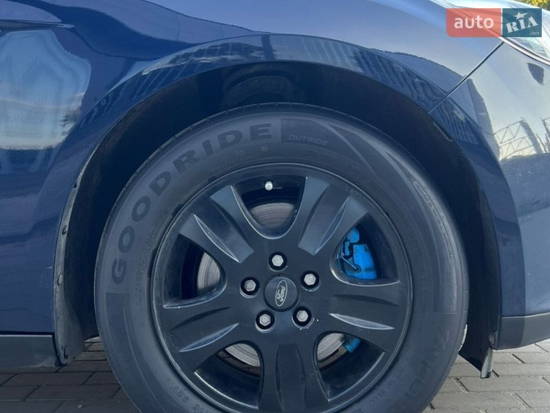 Универсал Ford Focus 2011 в Березному