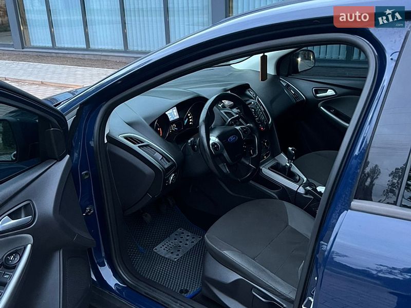 Универсал Ford Focus 2011 в Березному