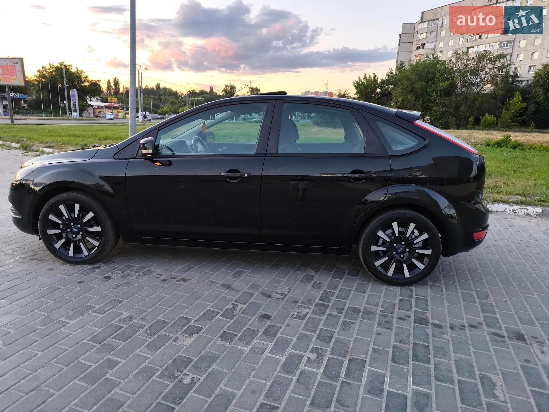 2010 Ford Focus - мініатюра 11