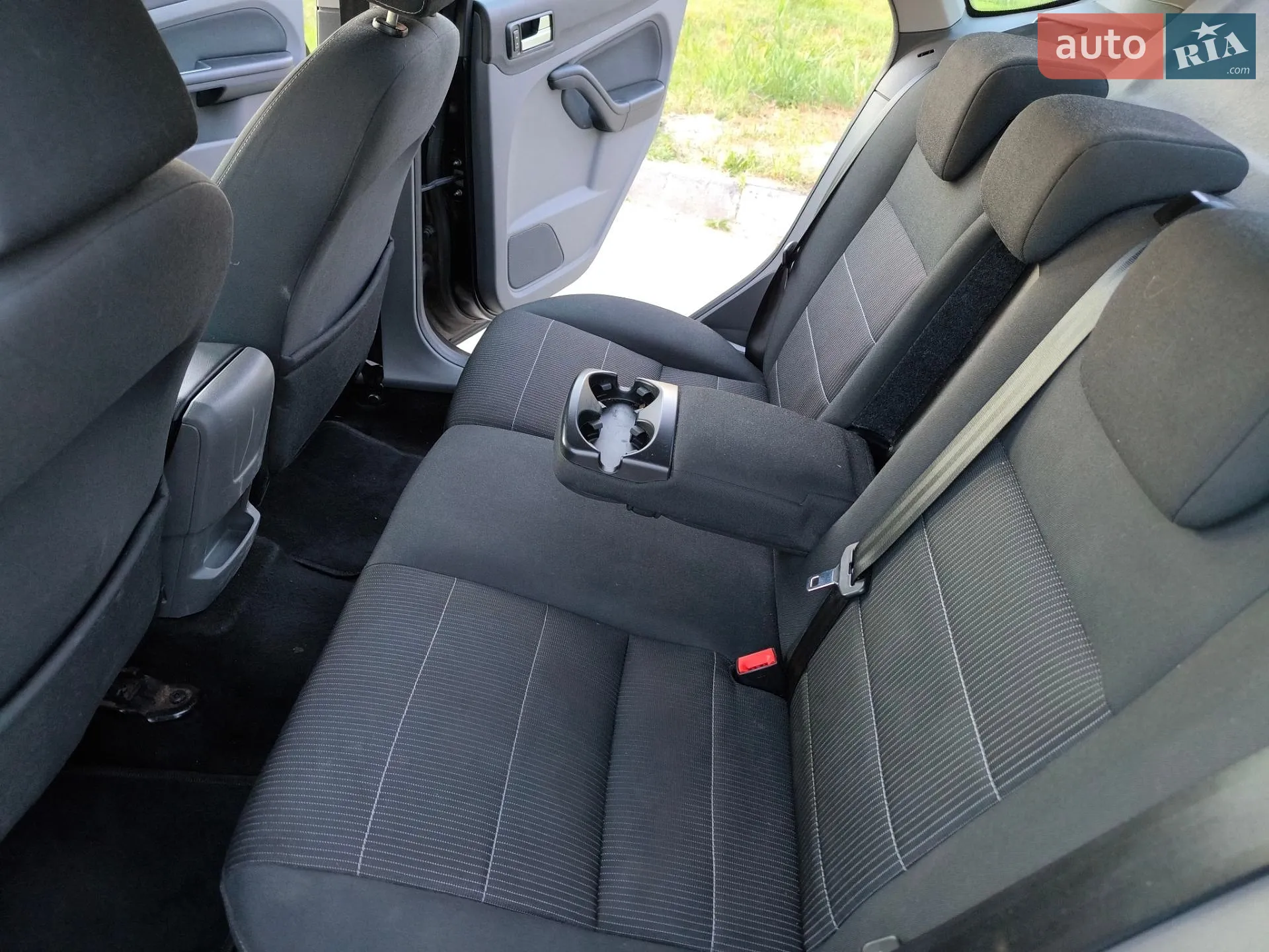 2010 Ford Focus - мініатюра 47