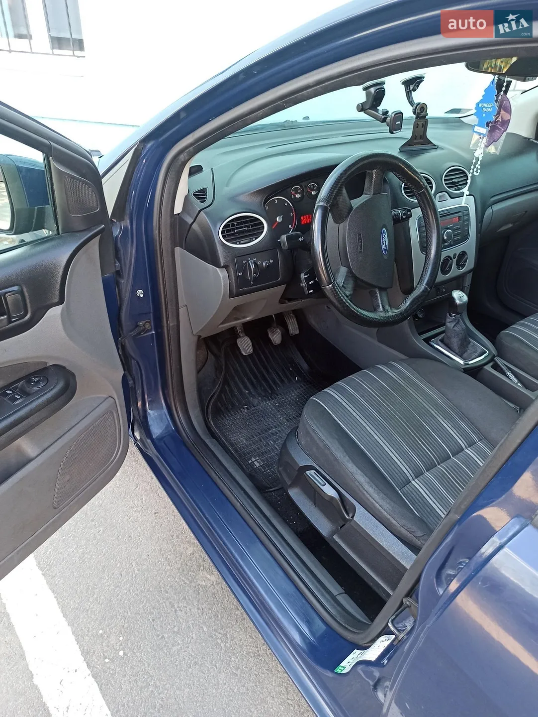 2010 Ford Focus - мініатюра 6
