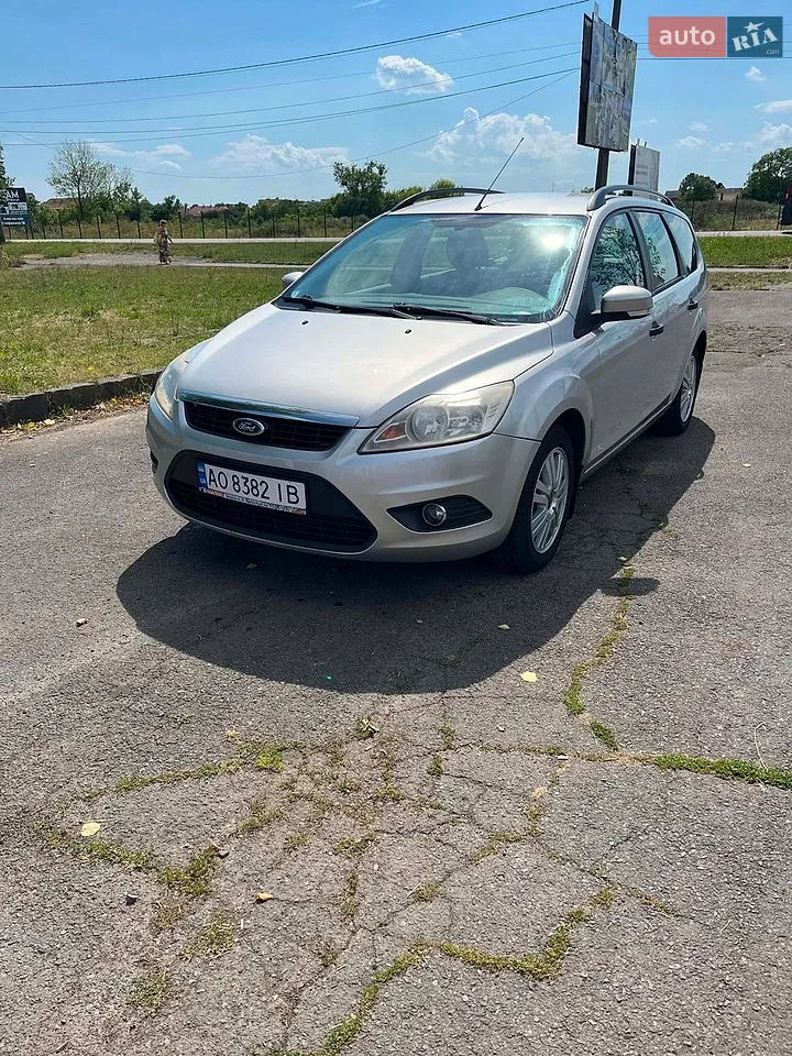 2010 Ford Focus - мініатюра 25