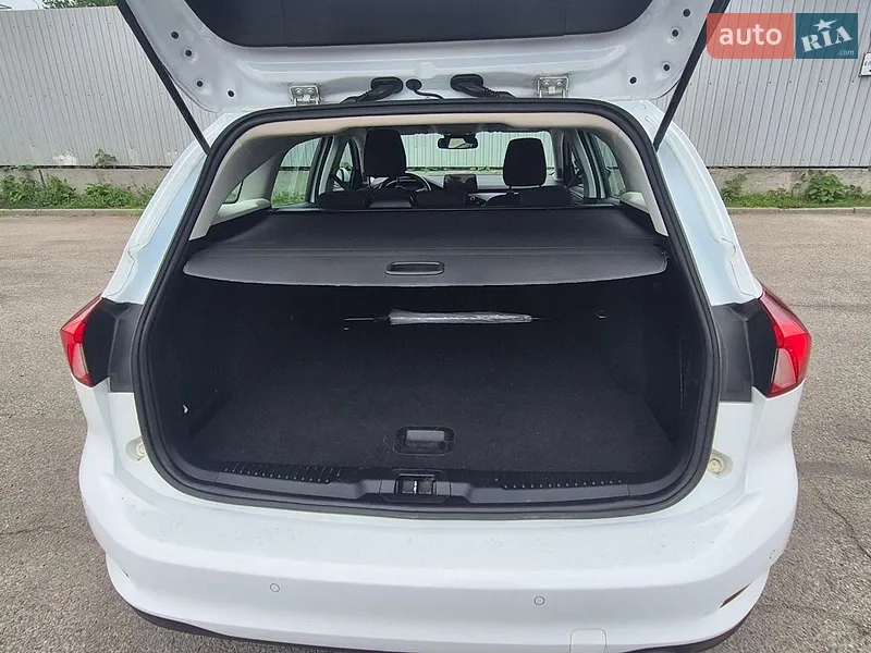 Ford Focus 2022 VIN WF0PXXGCHPNB01813 фото оголошення 10 з 49