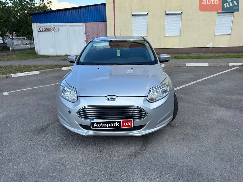 Хэтчбек Ford Focus 2013 в Запорожье