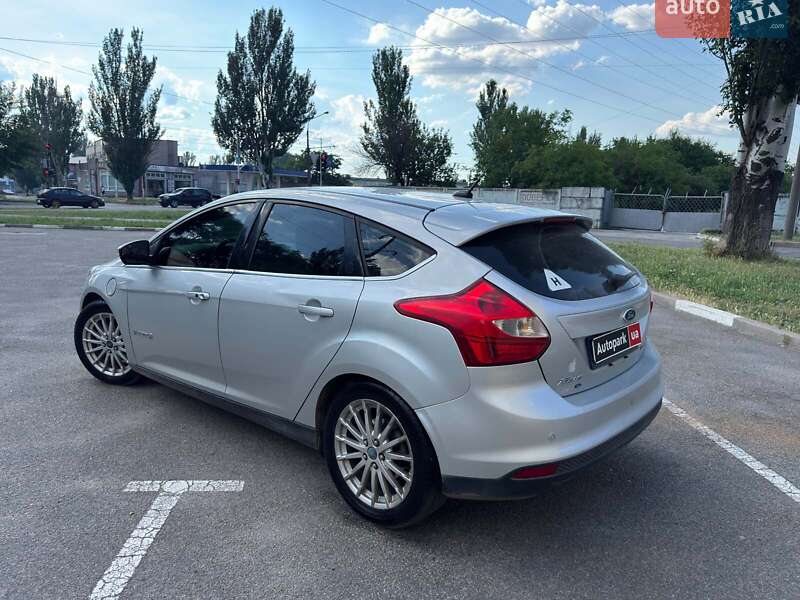Хэтчбек Ford Focus 2013 в Запорожье