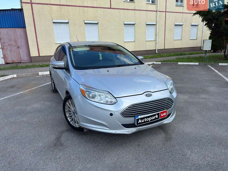 Хэтчбек Ford Focus 2013 в Запорожье