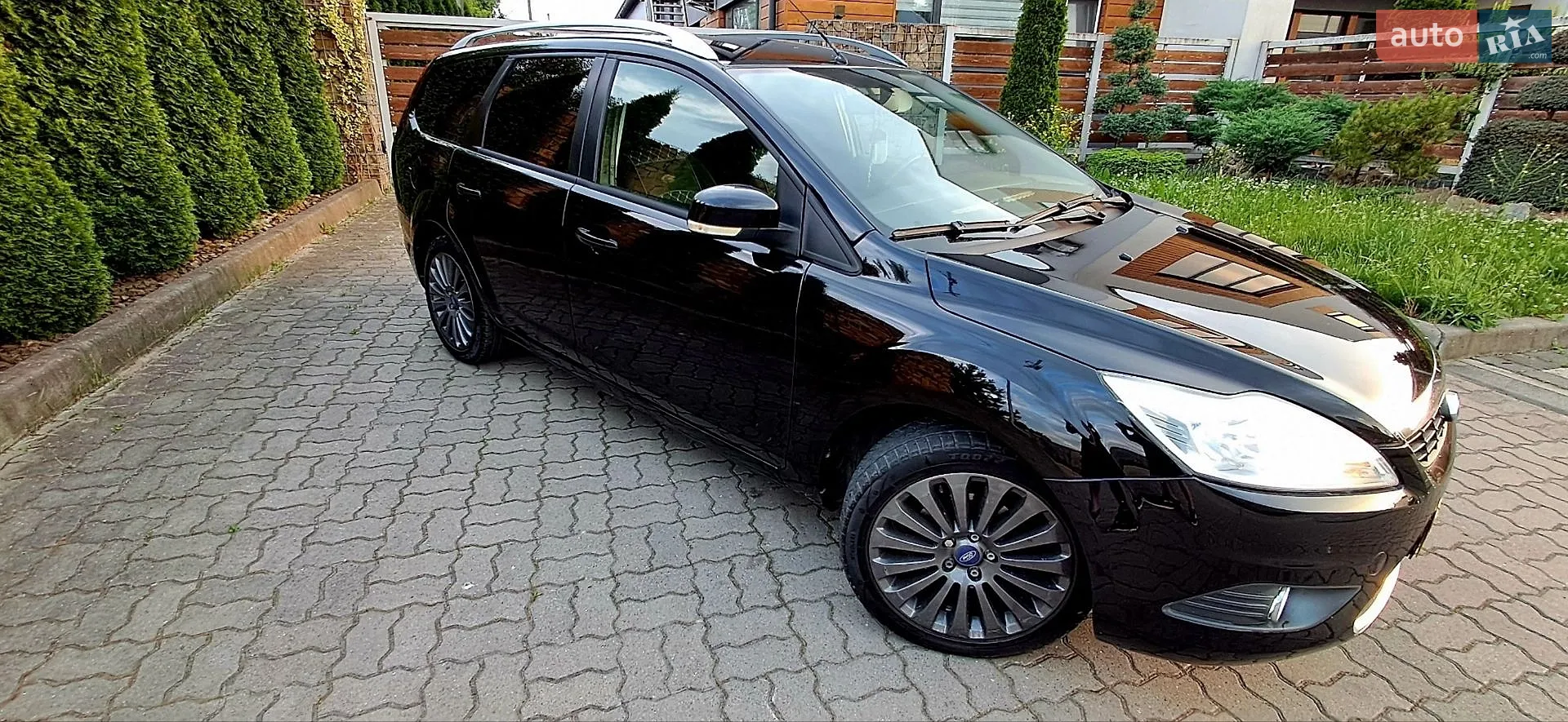 2010 Ford Focus - мініатюра 14