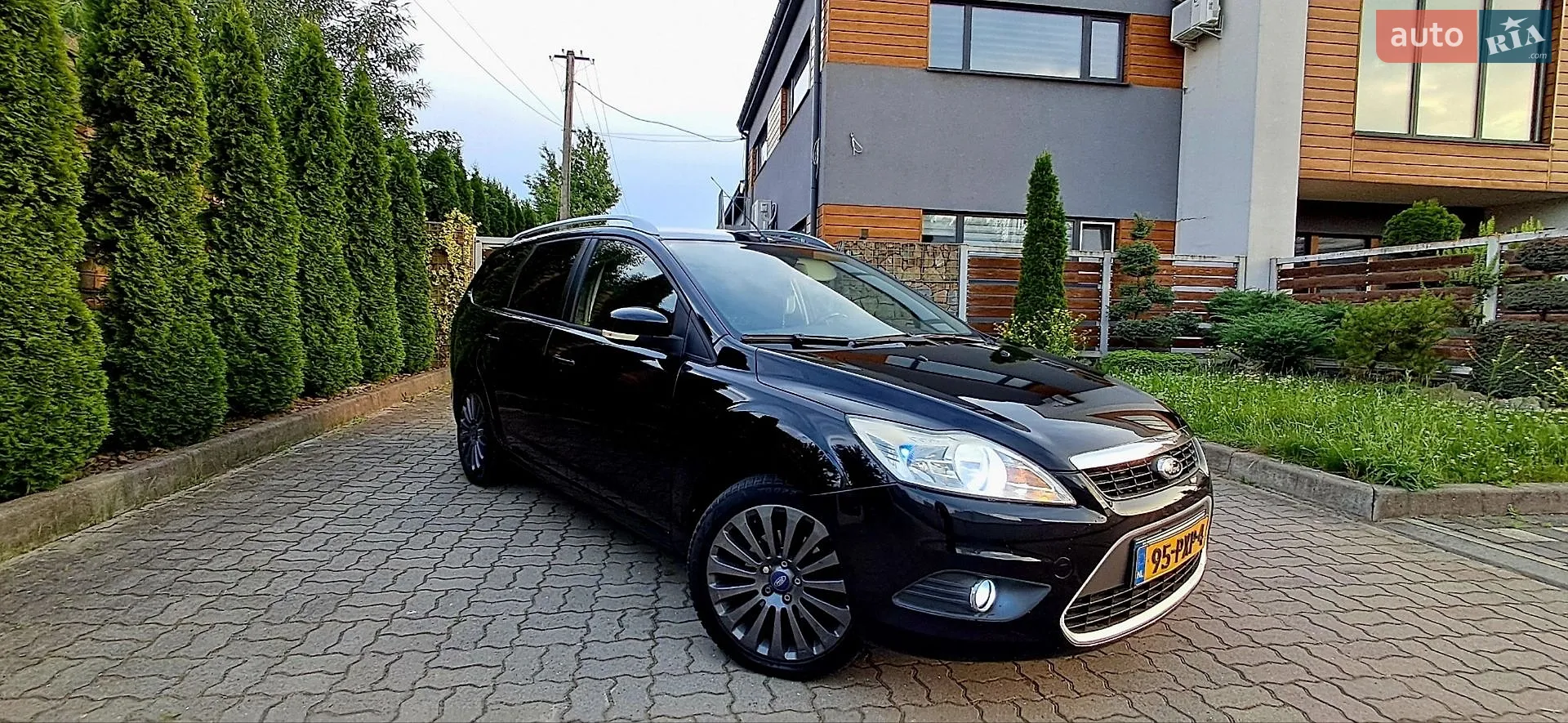 2010 Ford Focus - мініатюра 18