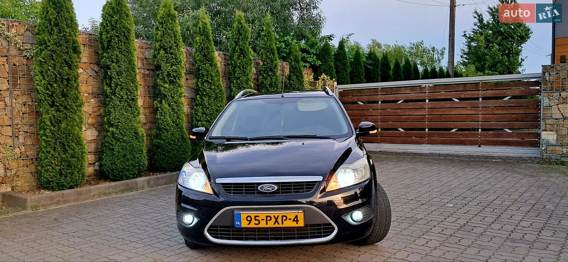2010 Ford Focus - мініатюра 24