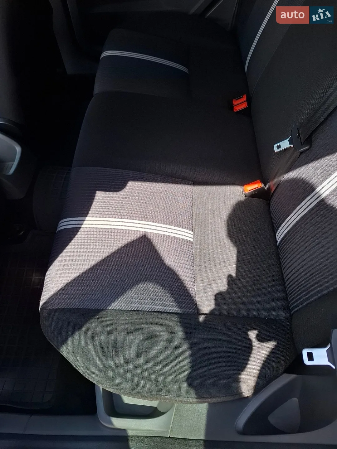 2010 Ford Focus - мініатюра 16