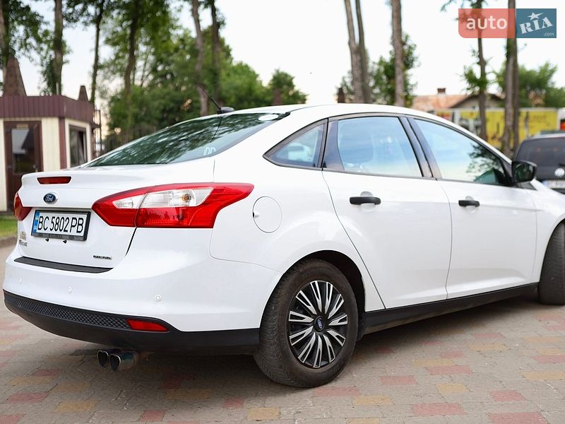 Седан Ford Focus 2013 в Стрые