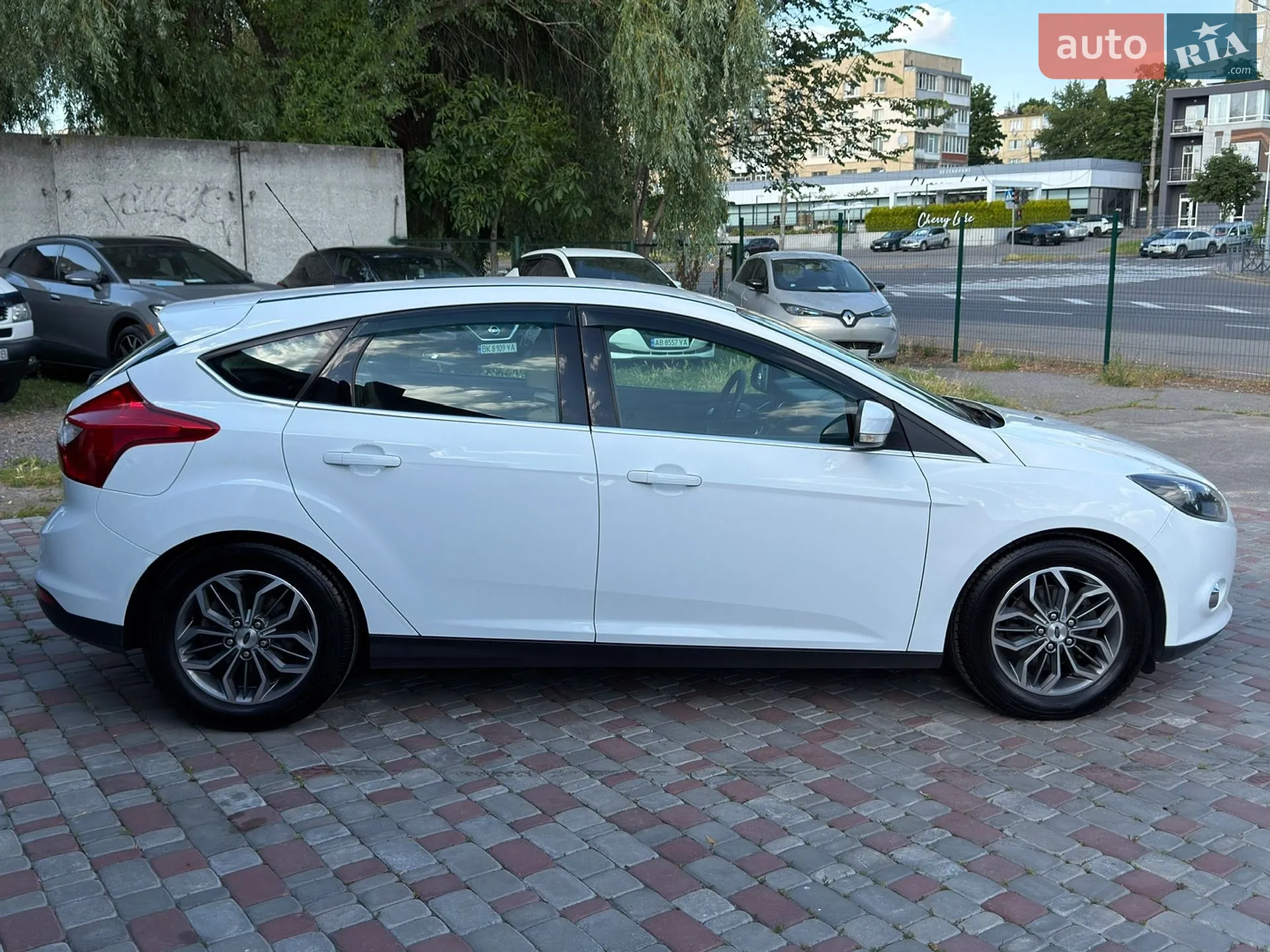 2012 Ford Focus - мініатюра 18