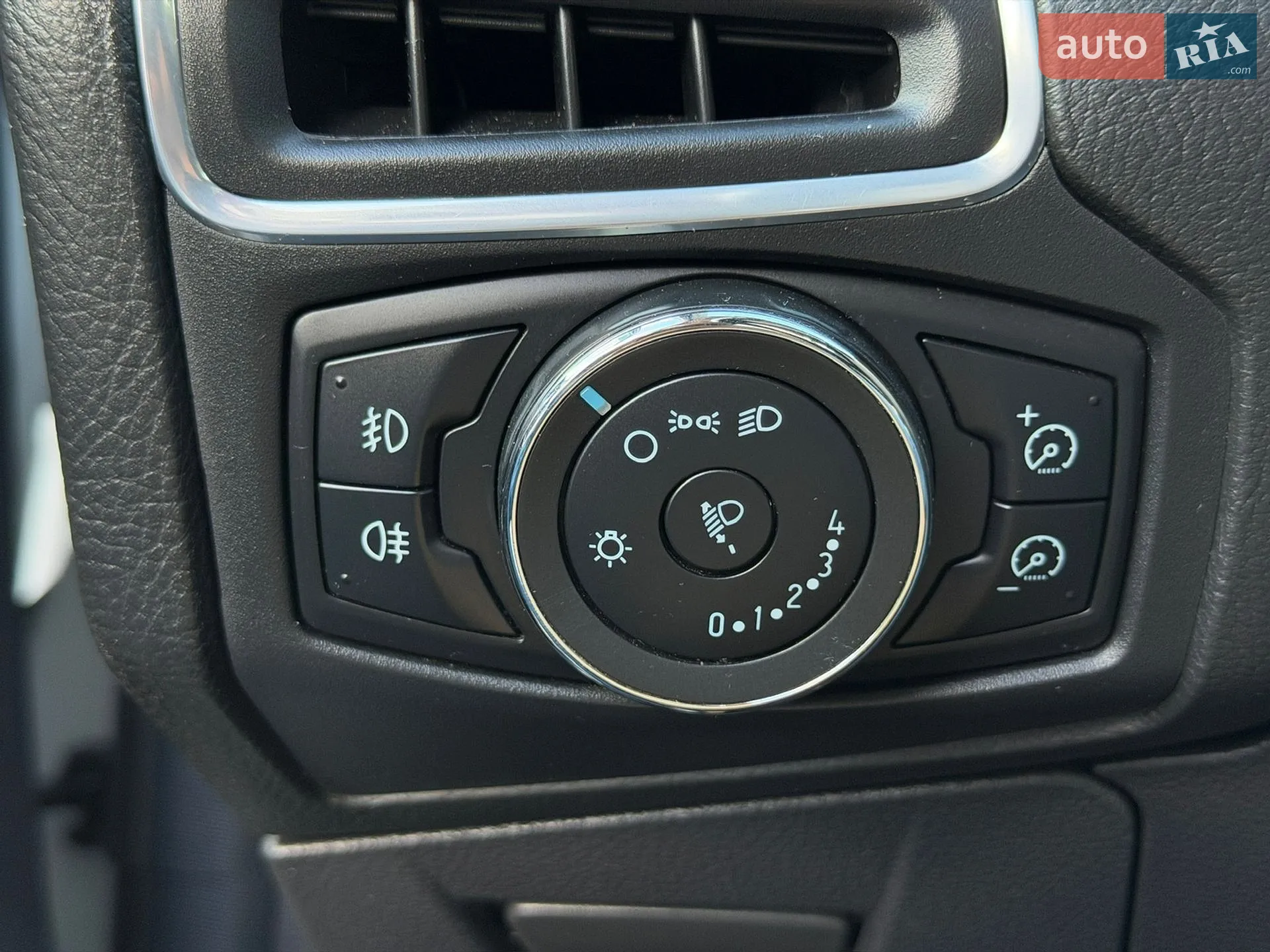 2012 Ford Focus - мініатюра 28