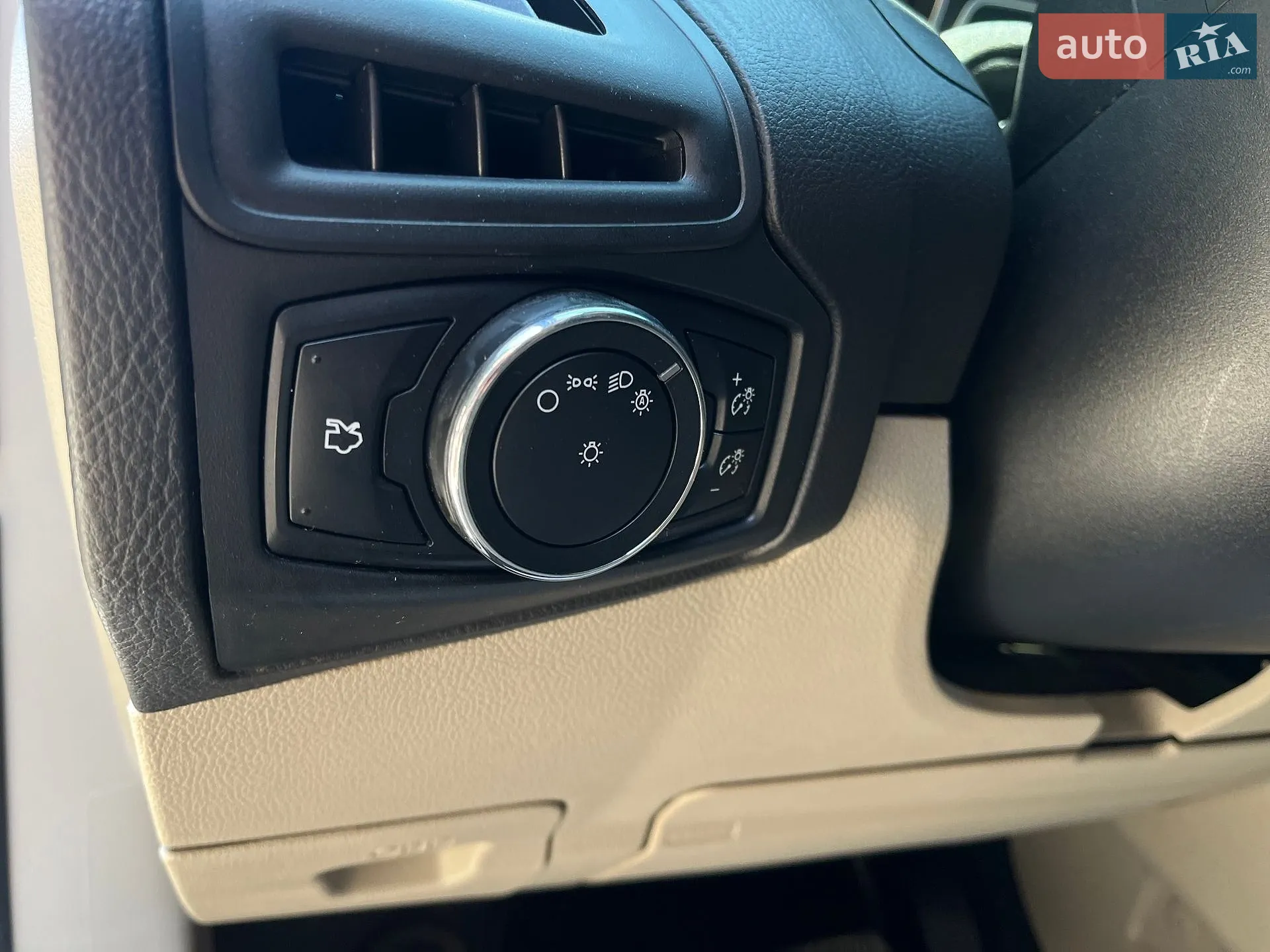 2014 Ford Focus - мініатюра 14