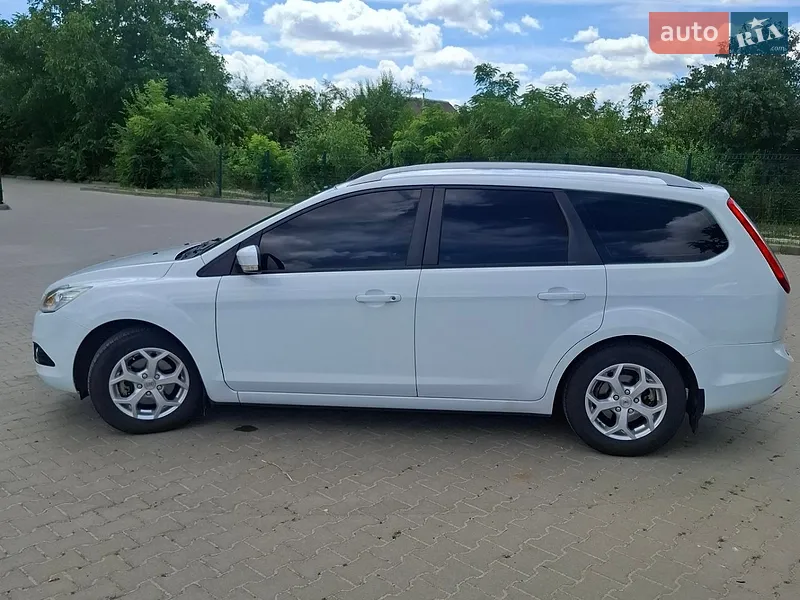 Ford Focus 2010 VIN WF0SXXGCDSAU12784 фото оголошення 10 з 52