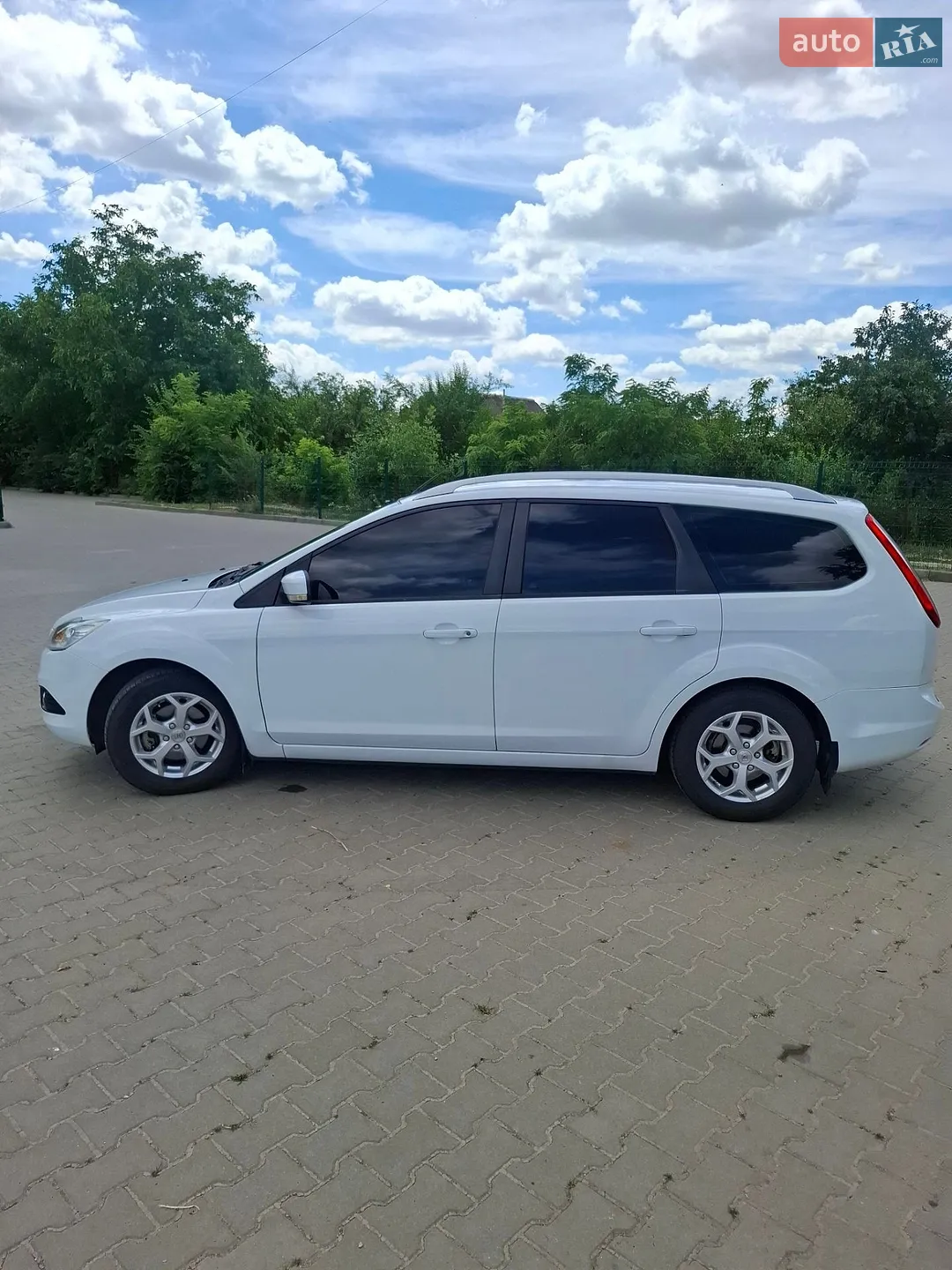 2010 Ford Focus - мініатюра 10