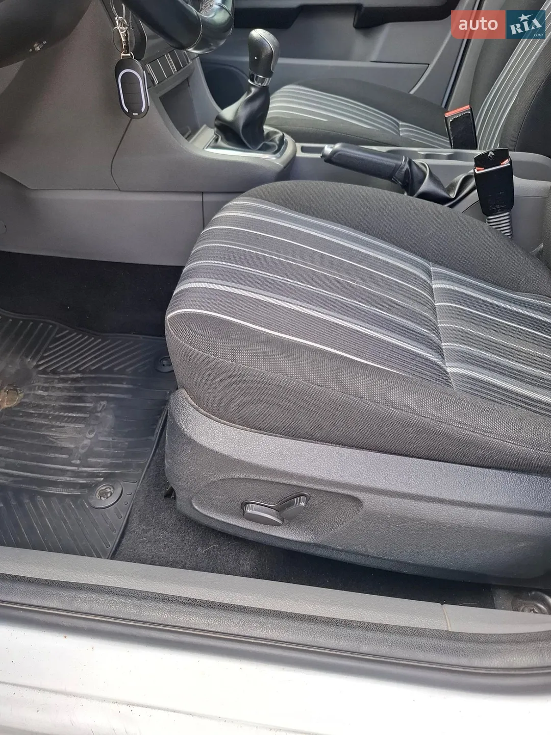 2010 Ford Focus - мініатюра 15
