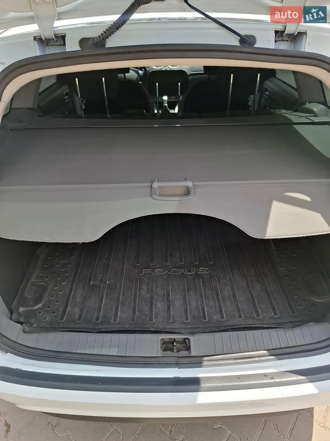 2010 Ford Focus - мініатюра 17