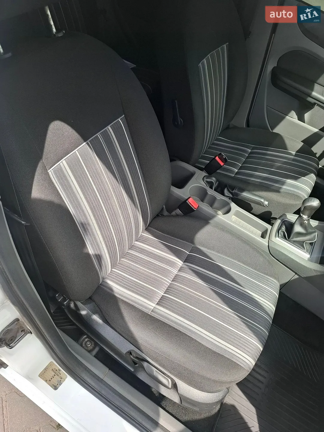2010 Ford Focus - мініатюра 16
