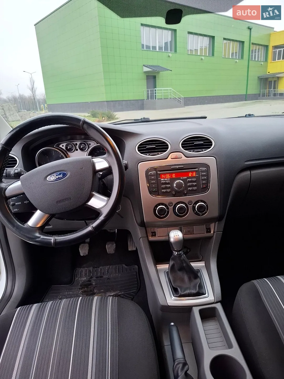 2010 Ford Focus - мініатюра 18