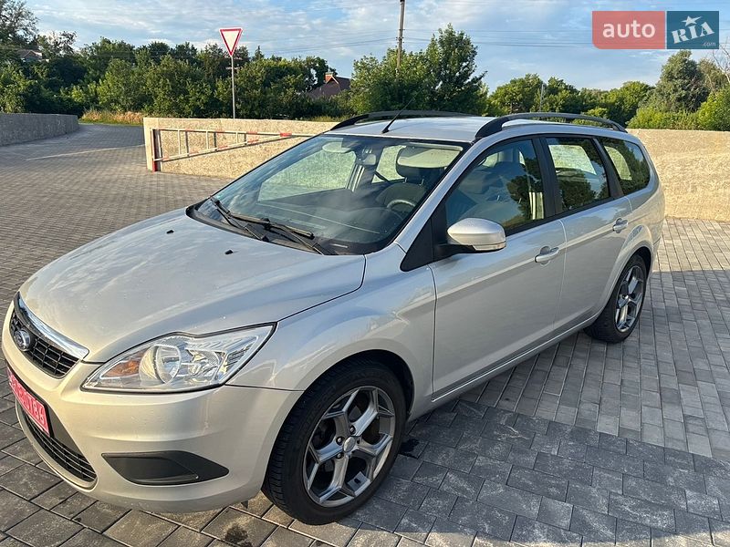 Універсал Ford Focus 2010 в Хоролі