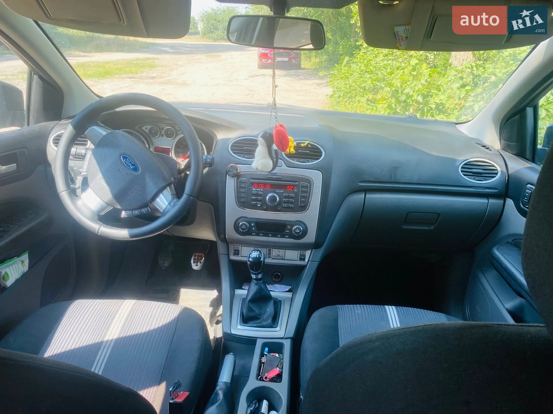 2010 Ford Focus - мініатюра 15