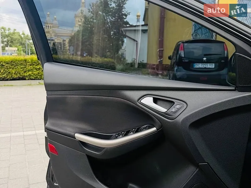 Ford Focus 2016 VIN 1FADP3N20GL326209 фото оголошення 18 з 68