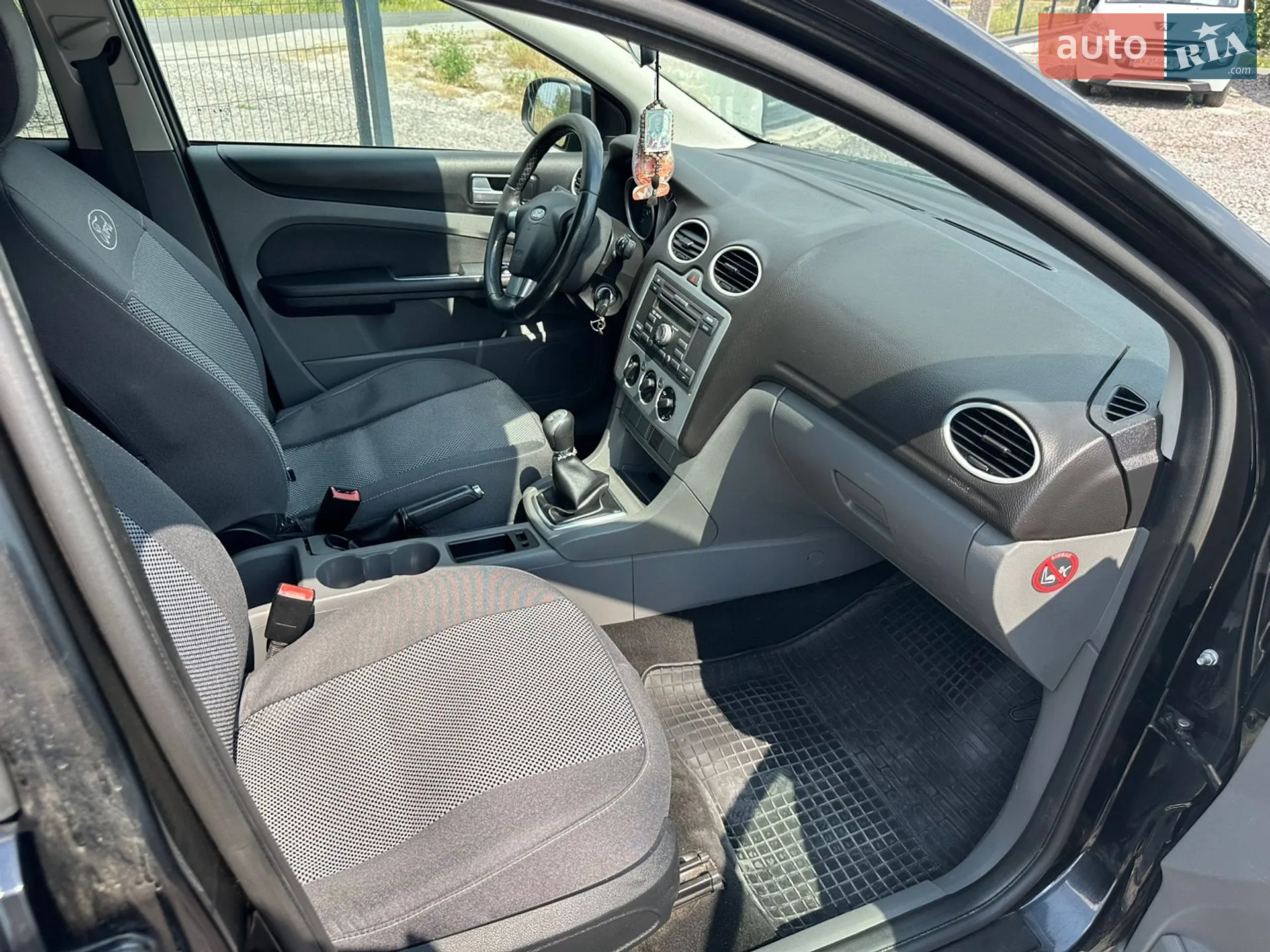 2010 Ford Focus - мініатюра 17