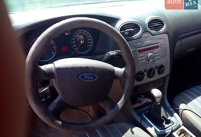 Ford Focus 2008 VIN WF0SXXGCDS8S72913 фото оголошення 3 з 44