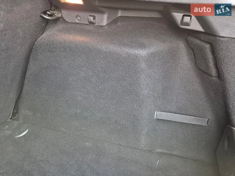 Ford Focus 2011 VIN WF0KXXGCBKBK72615 фото оголошення 35 з 77