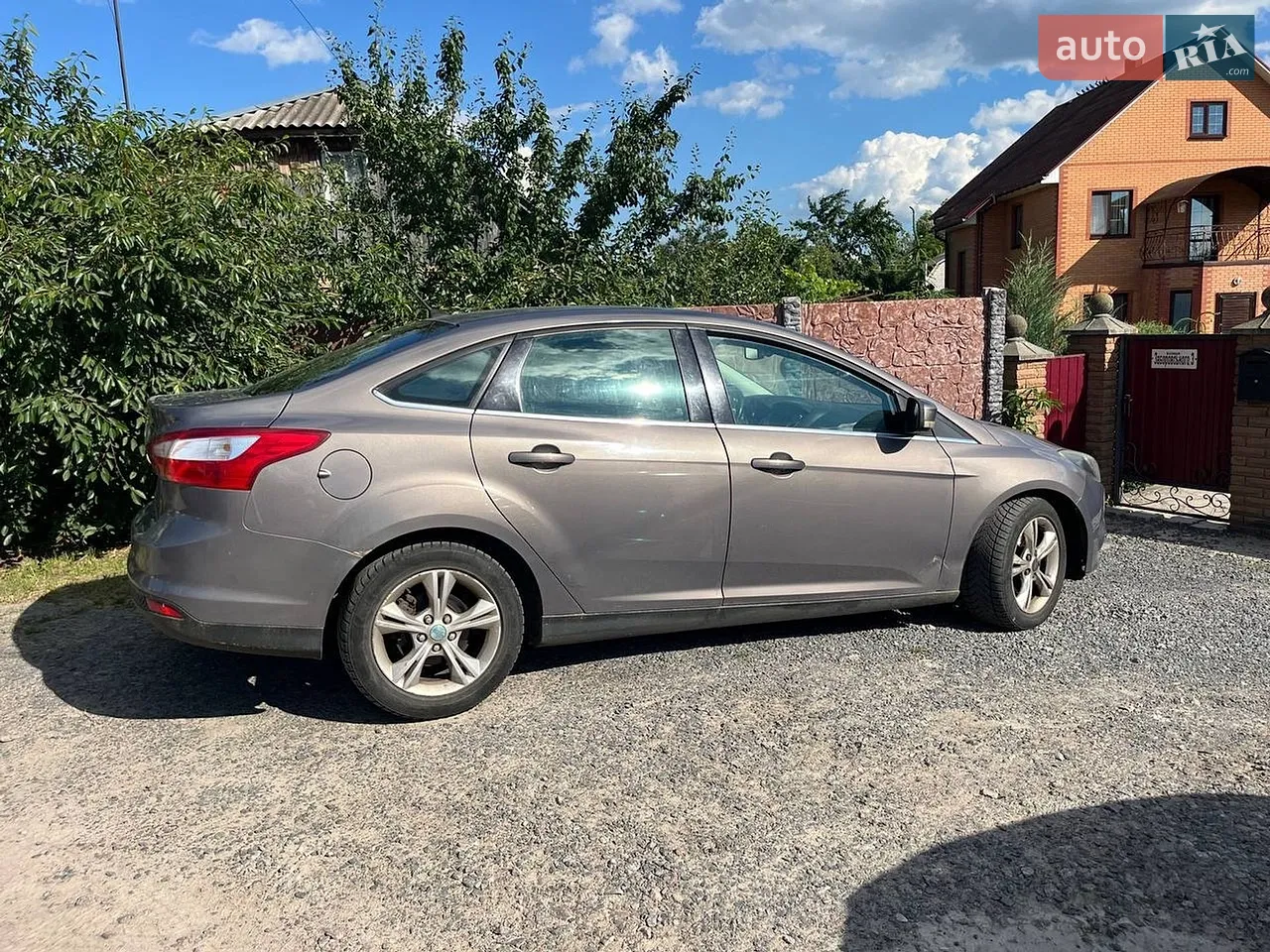2010 Ford Focus - мініатюра 18