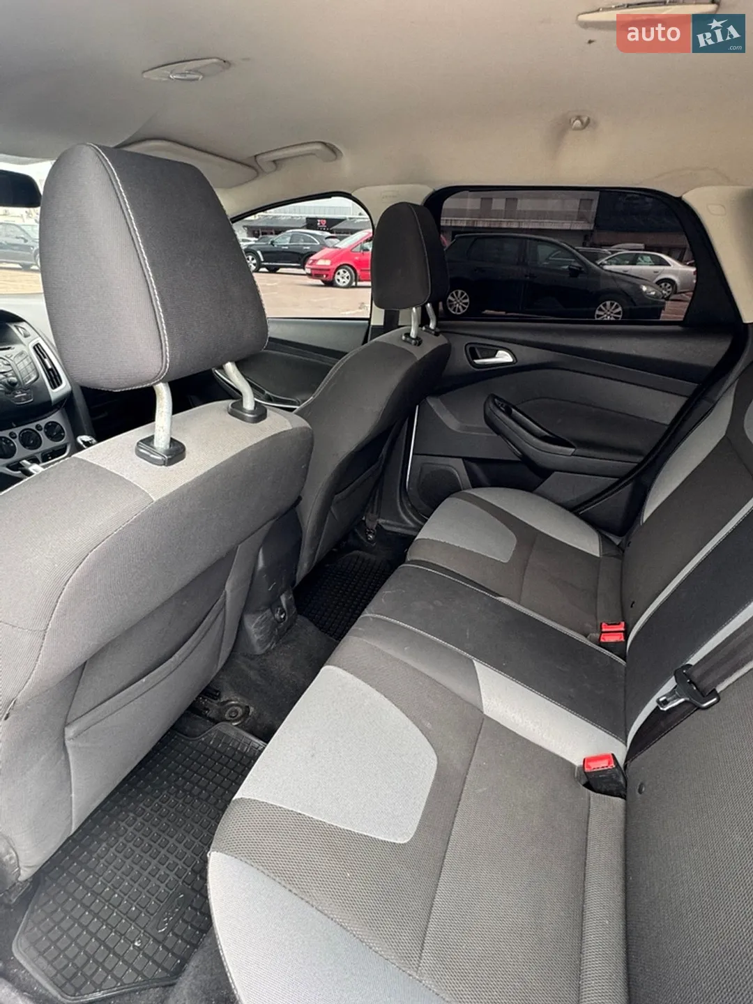 2012 Ford Focus - мініатюра 8