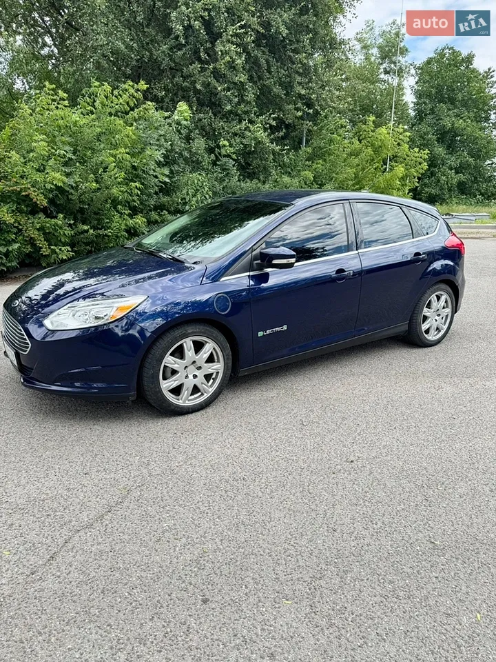 2016 Ford Focus - мініатюра 17