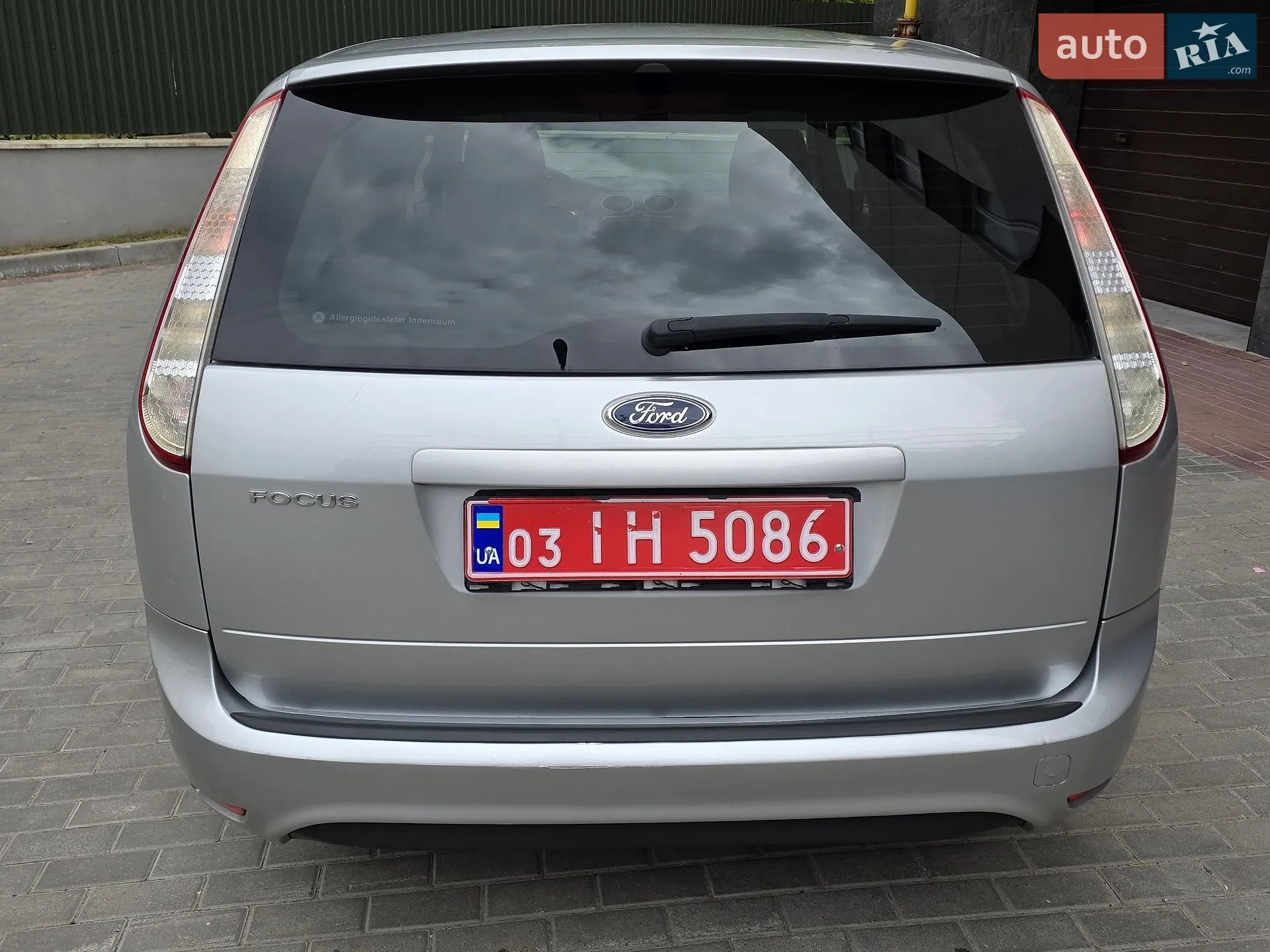 2010 Ford Focus - мініатюра 9