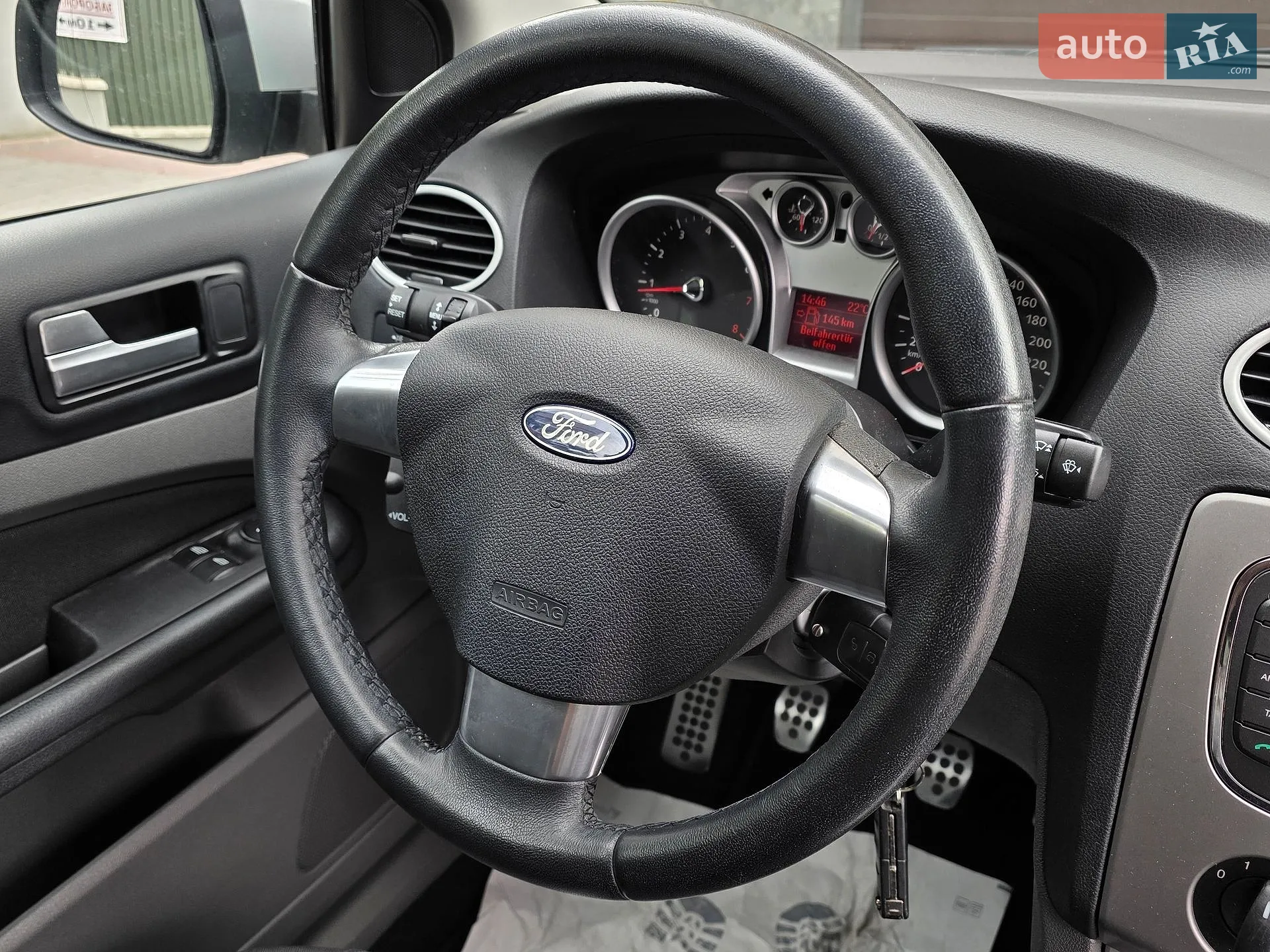 2010 Ford Focus - мініатюра 39