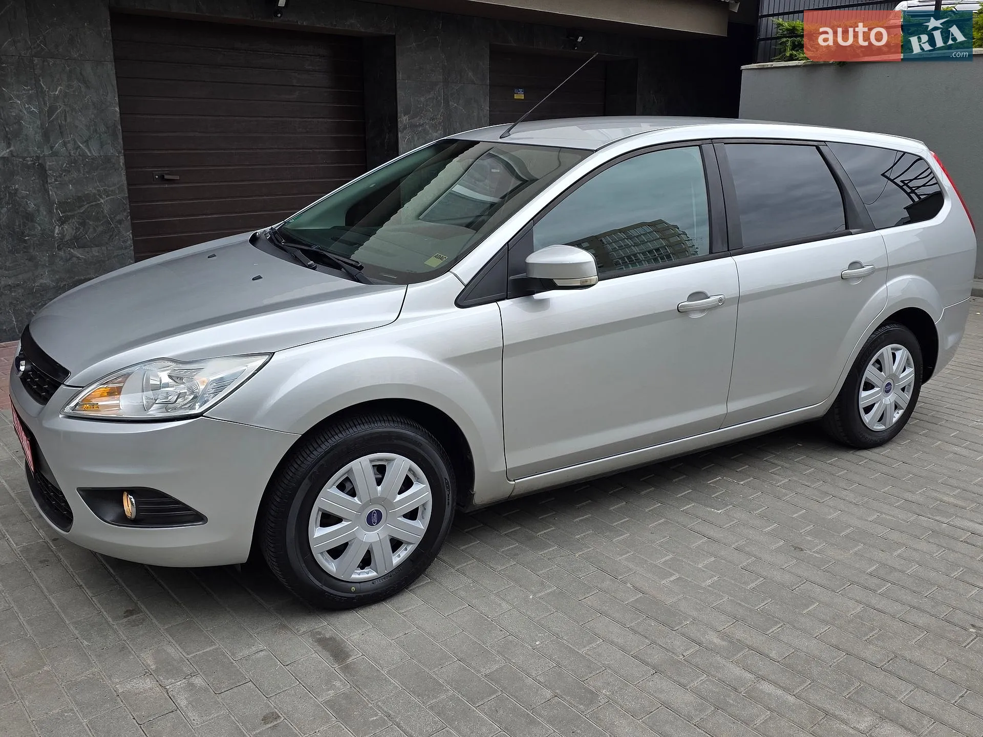 2010 Ford Focus - мініатюра 4