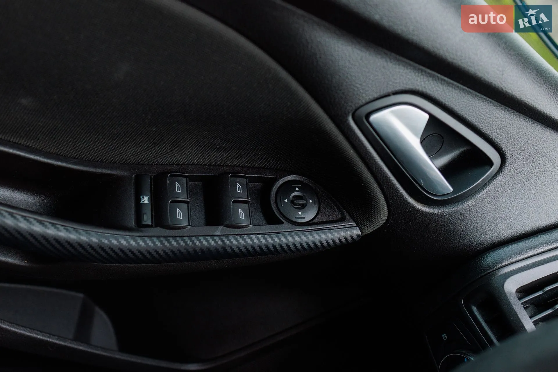 2011 Ford Focus - мініатюра 11